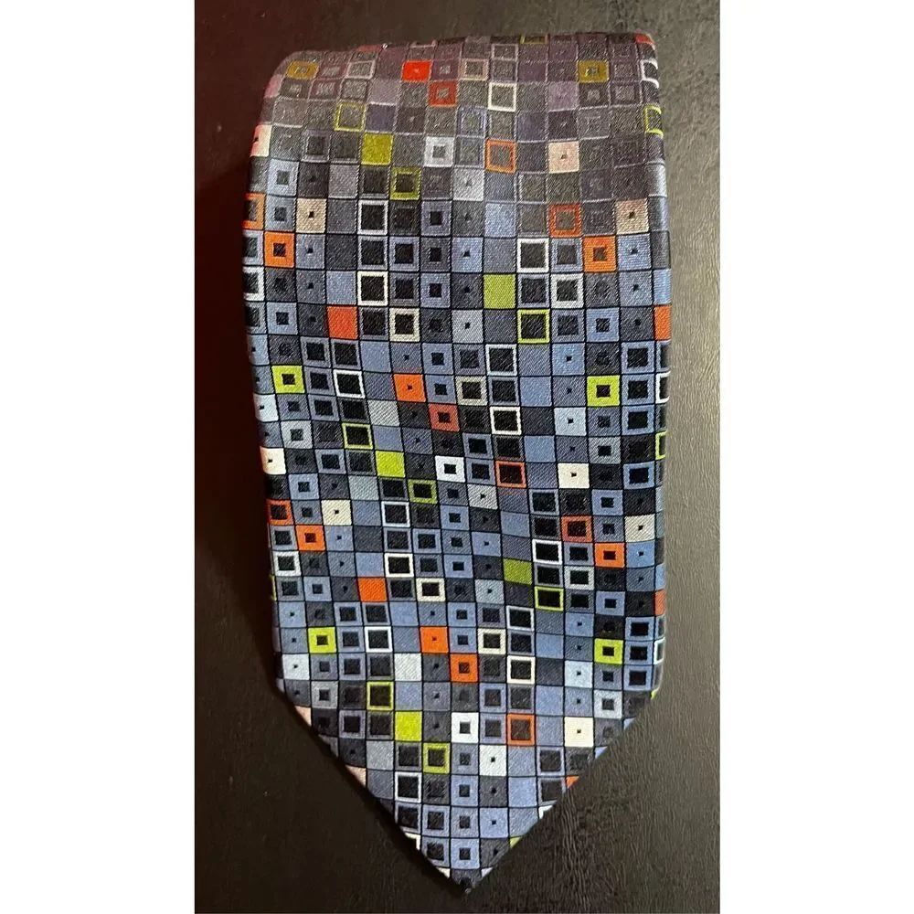 Geoffrey Beene tie